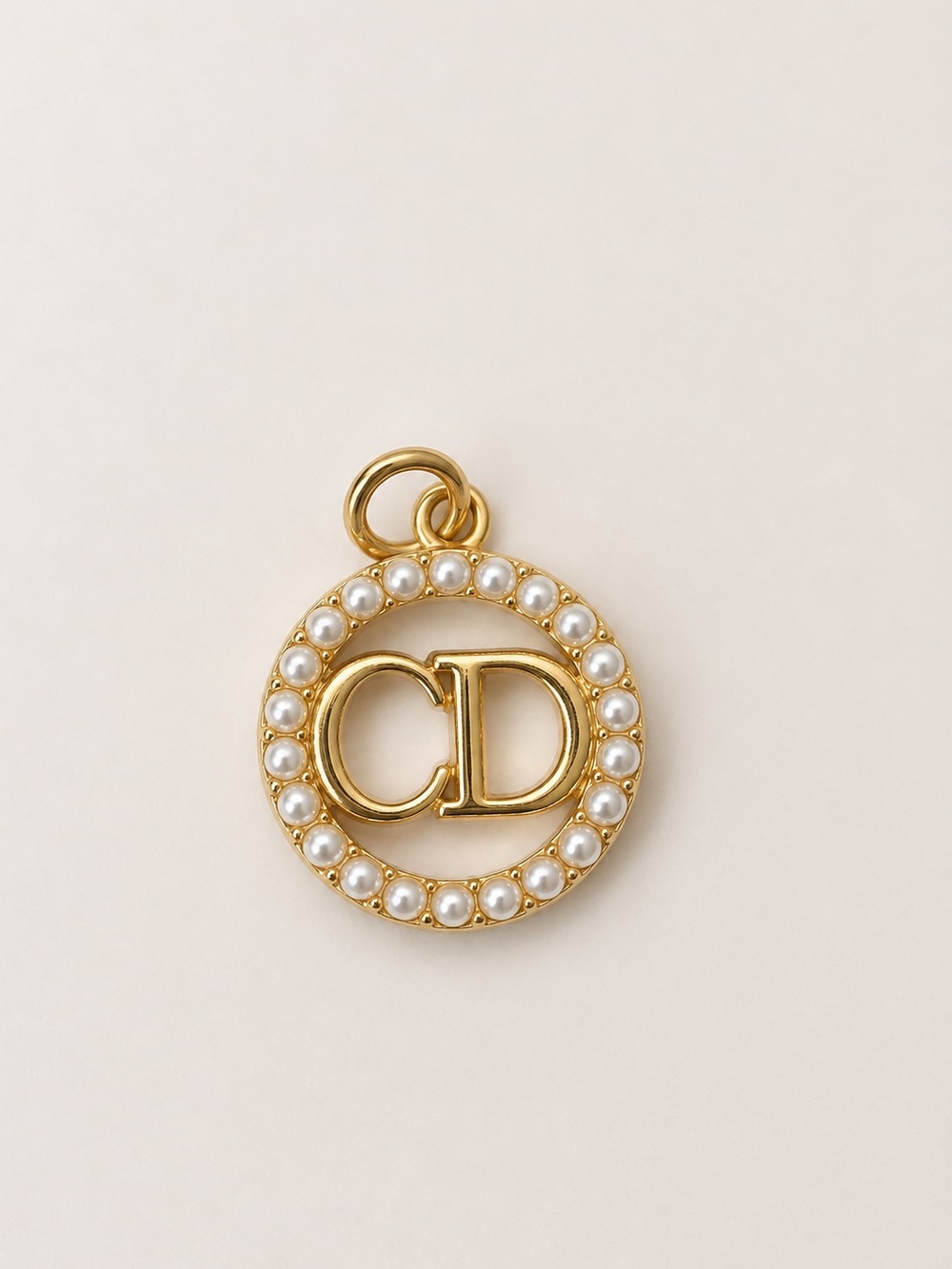 CD Gold and Pearl Circle Pendant